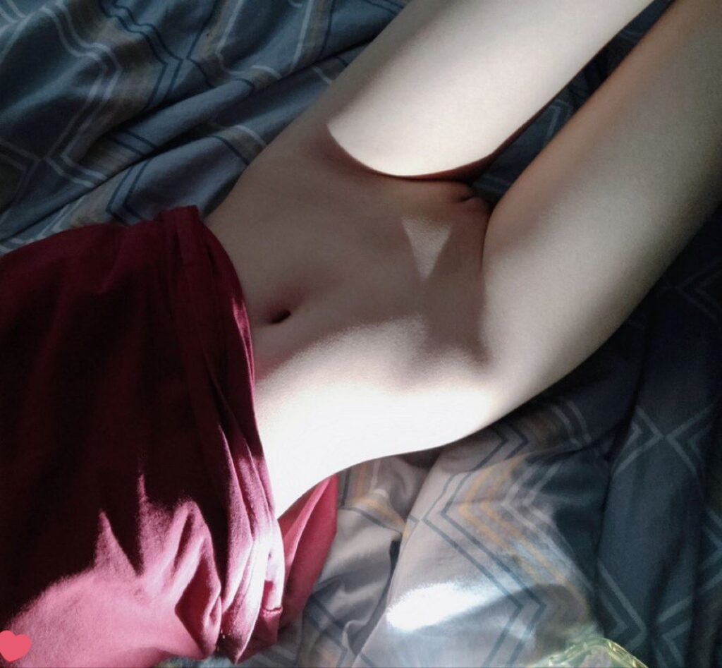 Con Nhỏ Dâm Đãng Nghiện Làm Tình